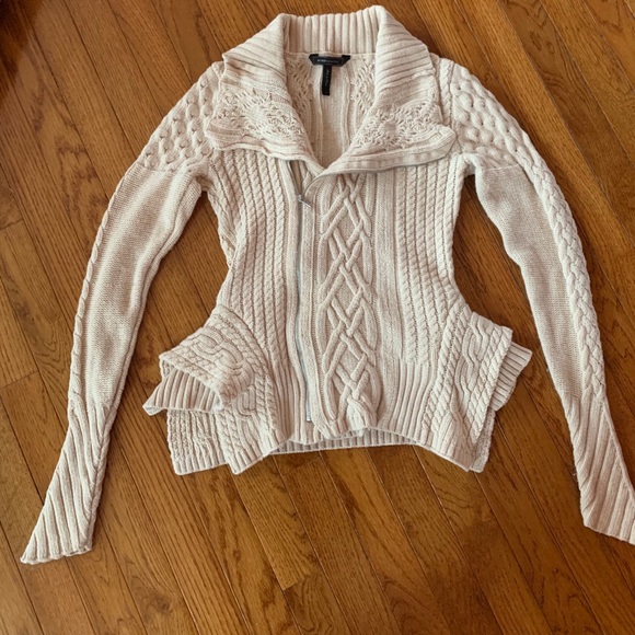 Beautiful warm sweater - Picture 14 of 14